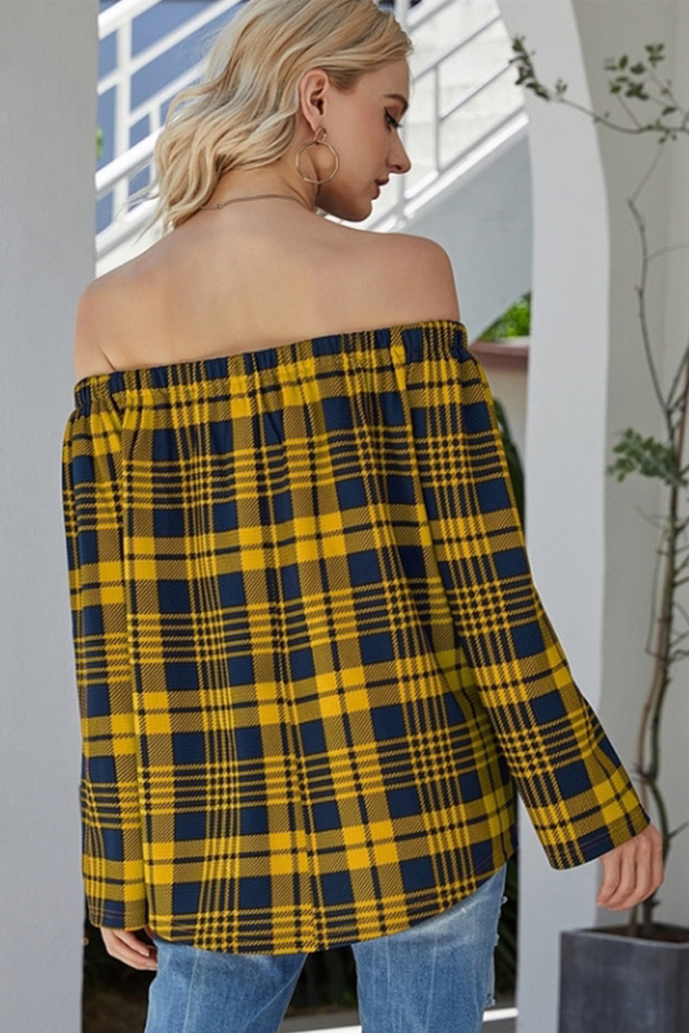 elveswallet Off-the-shoulder Check Sweater