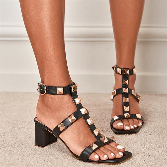 elveswallet Rivet Square High Heels Sandals