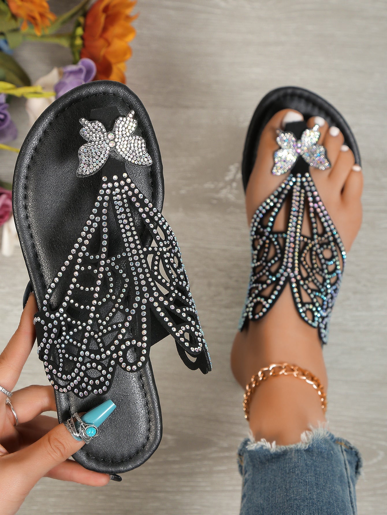 elveswallet Rhinestone & Butterfly Decor Slide Clip Toe Flat Sandals