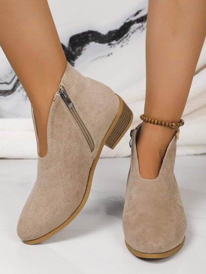 elveswallet Side zipper round toe suede square heel ankle boots