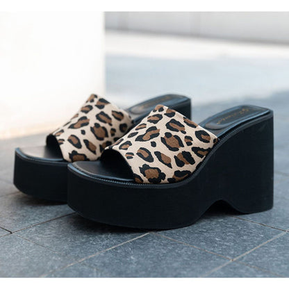 elveswallet Chunky Leopard Slip-on Sandals