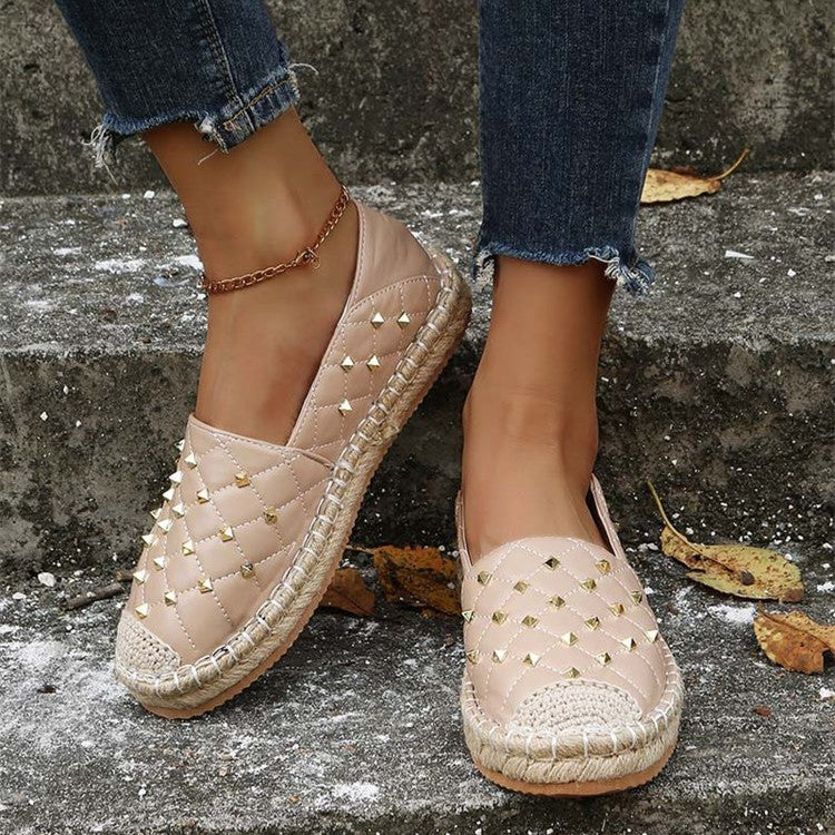 elveswallet Diamond-stitched Stud Flats