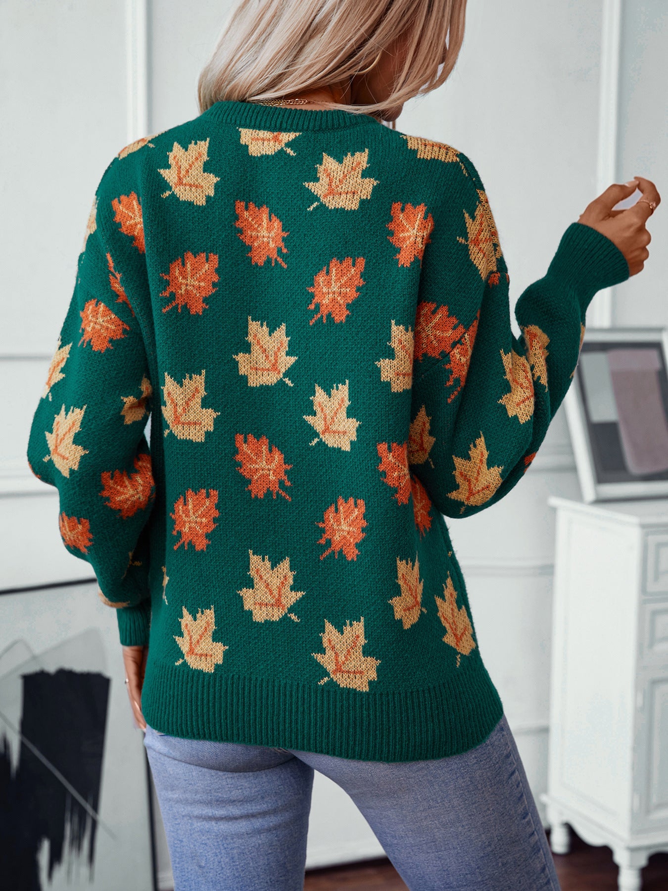 elveswallet Maple Leaf Jacquard Casual Pullover Sweater