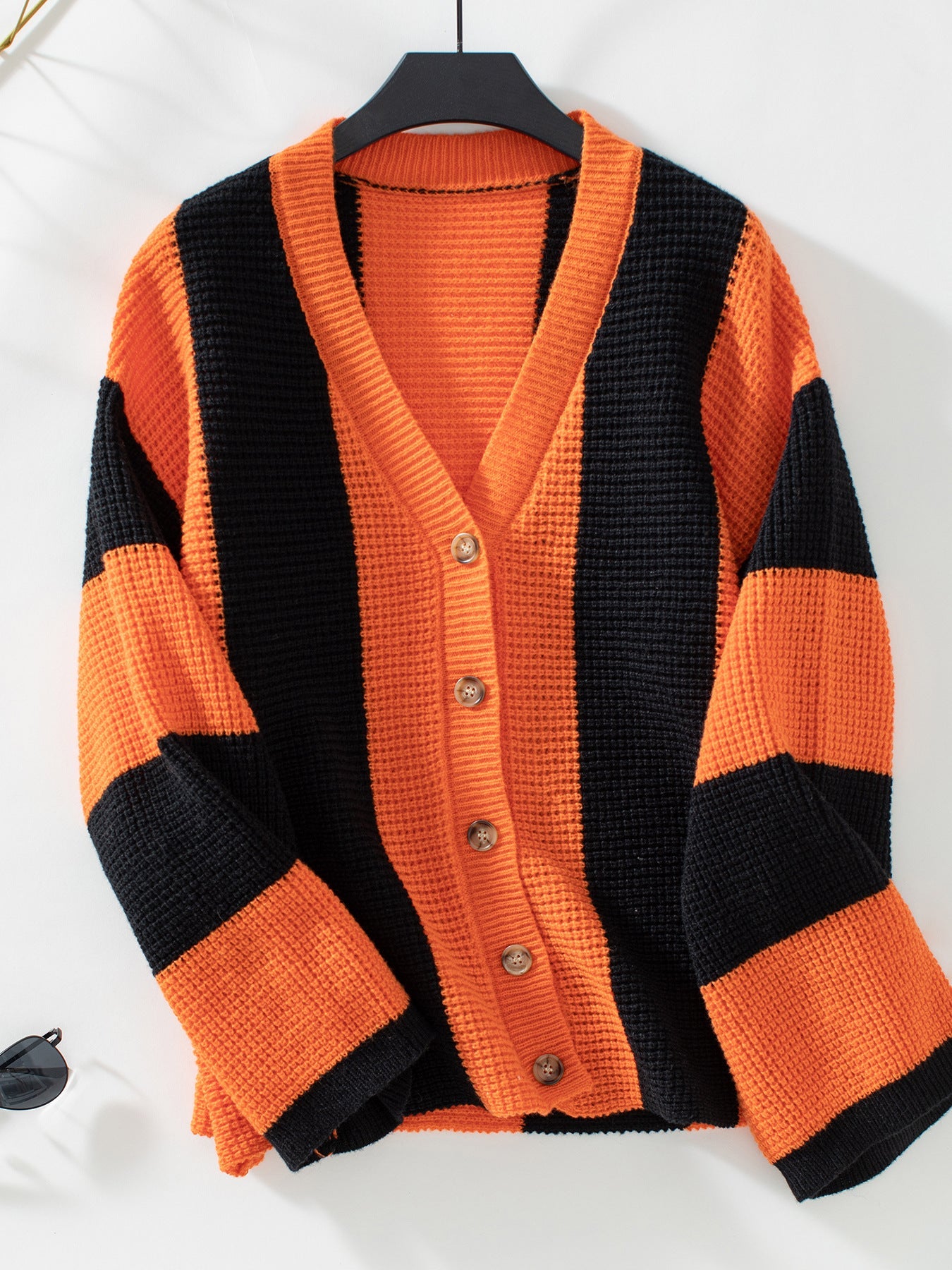 elveswallet Loose vertical striped button-down knitted cardigan