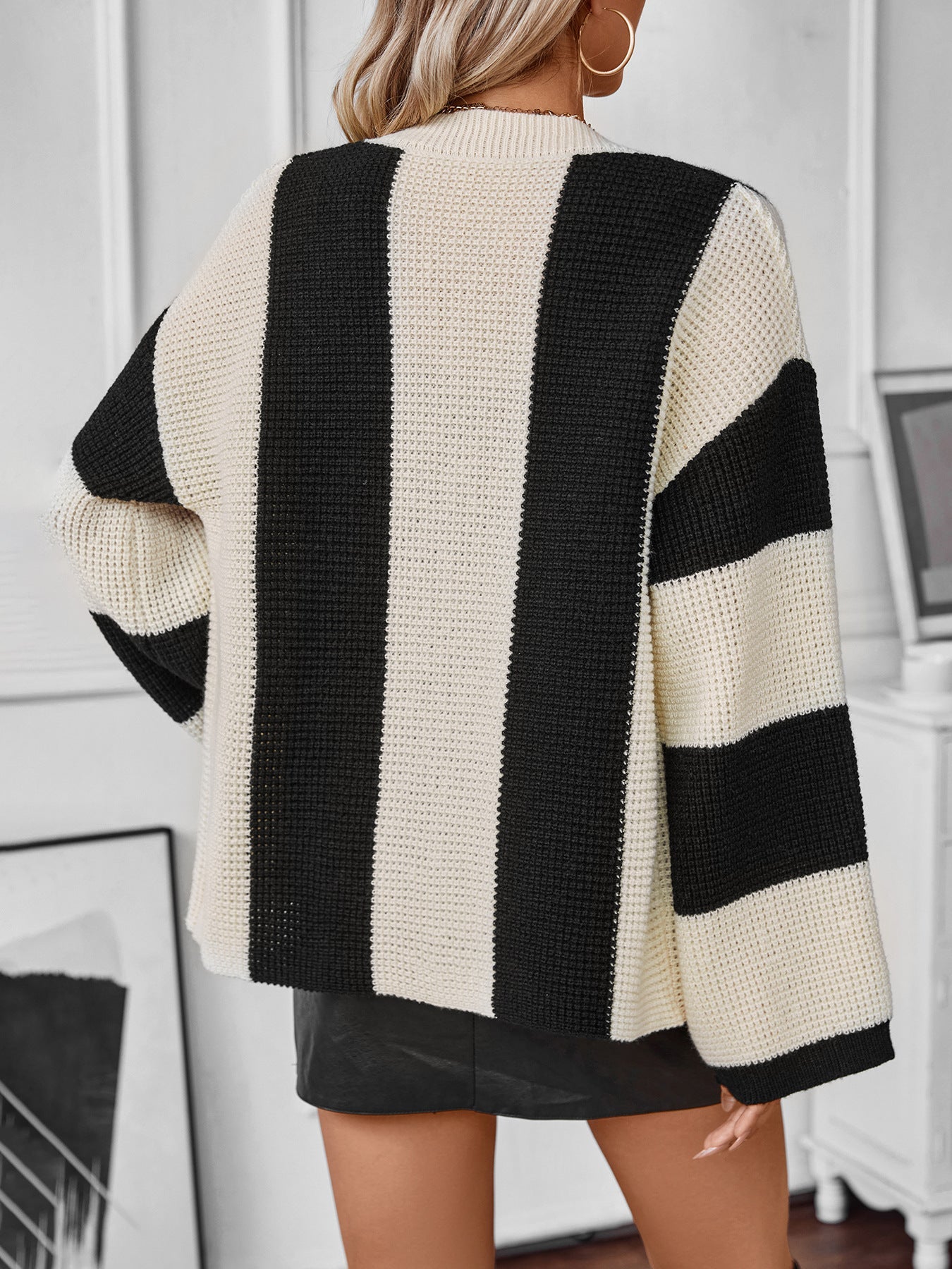 elveswallet Loose vertical striped button-down knitted cardigan