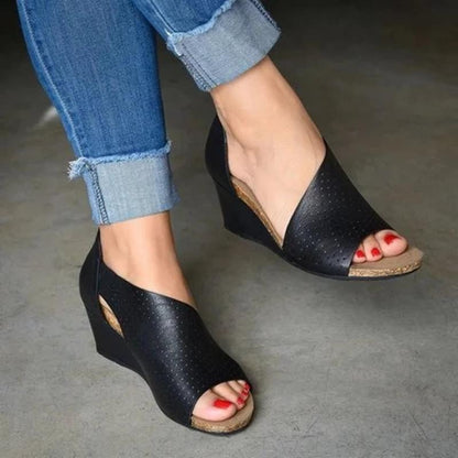 elveswallet Cut-outs Slip On Wedges Sandals