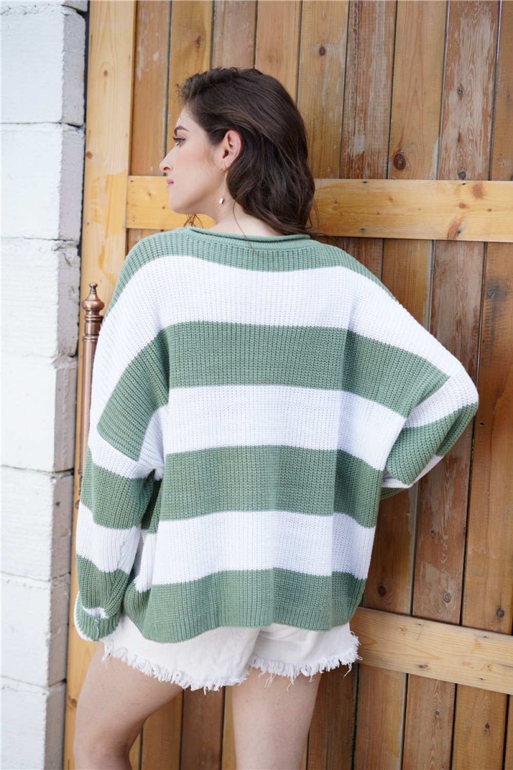 elveswallet Leisutr Striped Round Neck Sweater